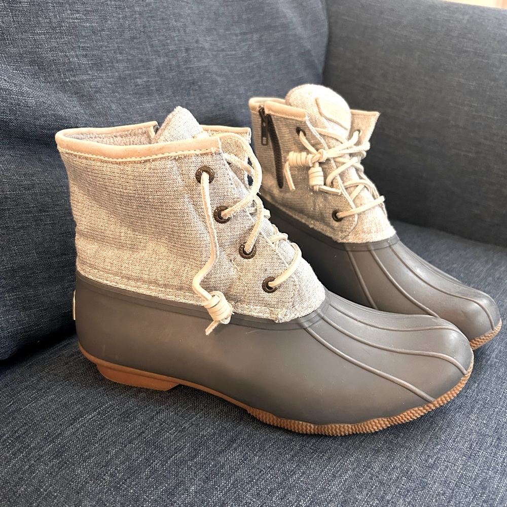 Grey sperry boots!